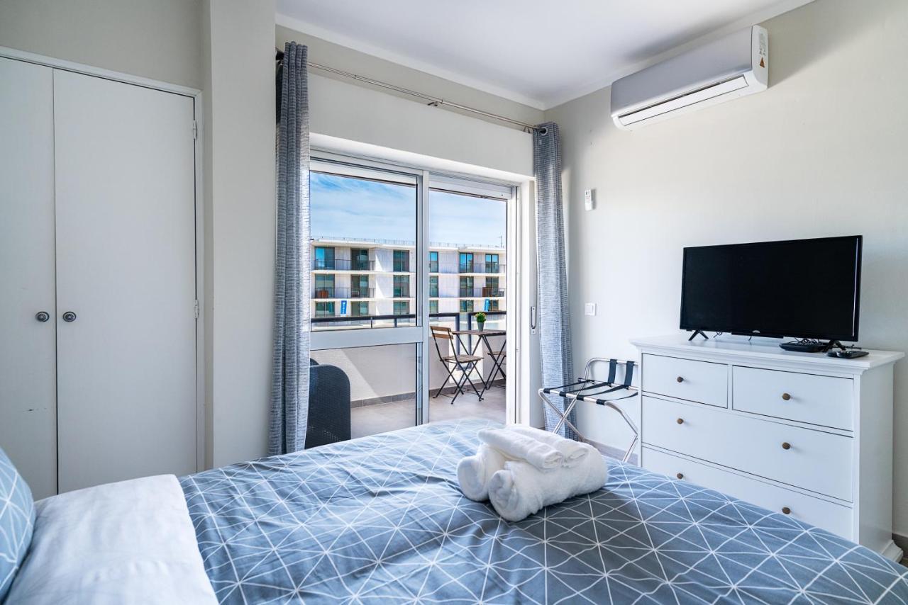 Beachfront Apartment In Armacao Armação de Pêra Buitenkant foto