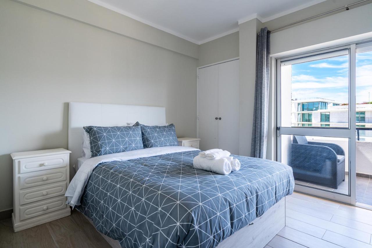 Beachfront Apartment In Armacao Armação de Pêra Buitenkant foto