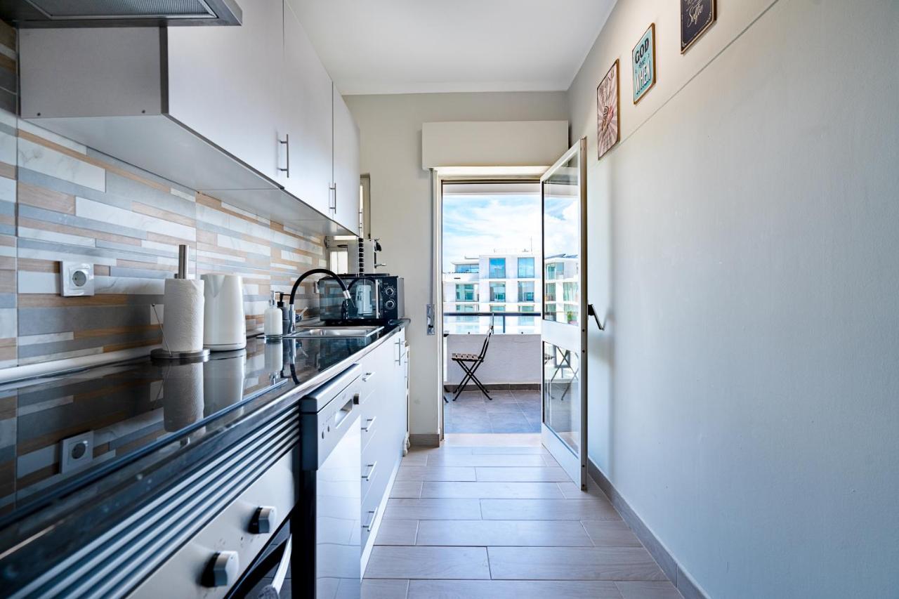 Beachfront Apartment In Armacao Armação de Pêra Buitenkant foto