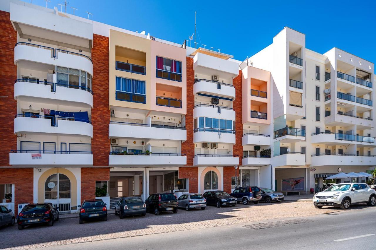 Beachfront Apartment In Armacao Armação de Pêra Buitenkant foto